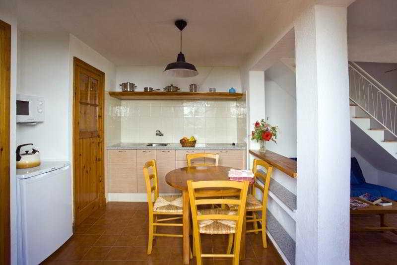 Apartamentos Sa Caleta Eksteriør billede